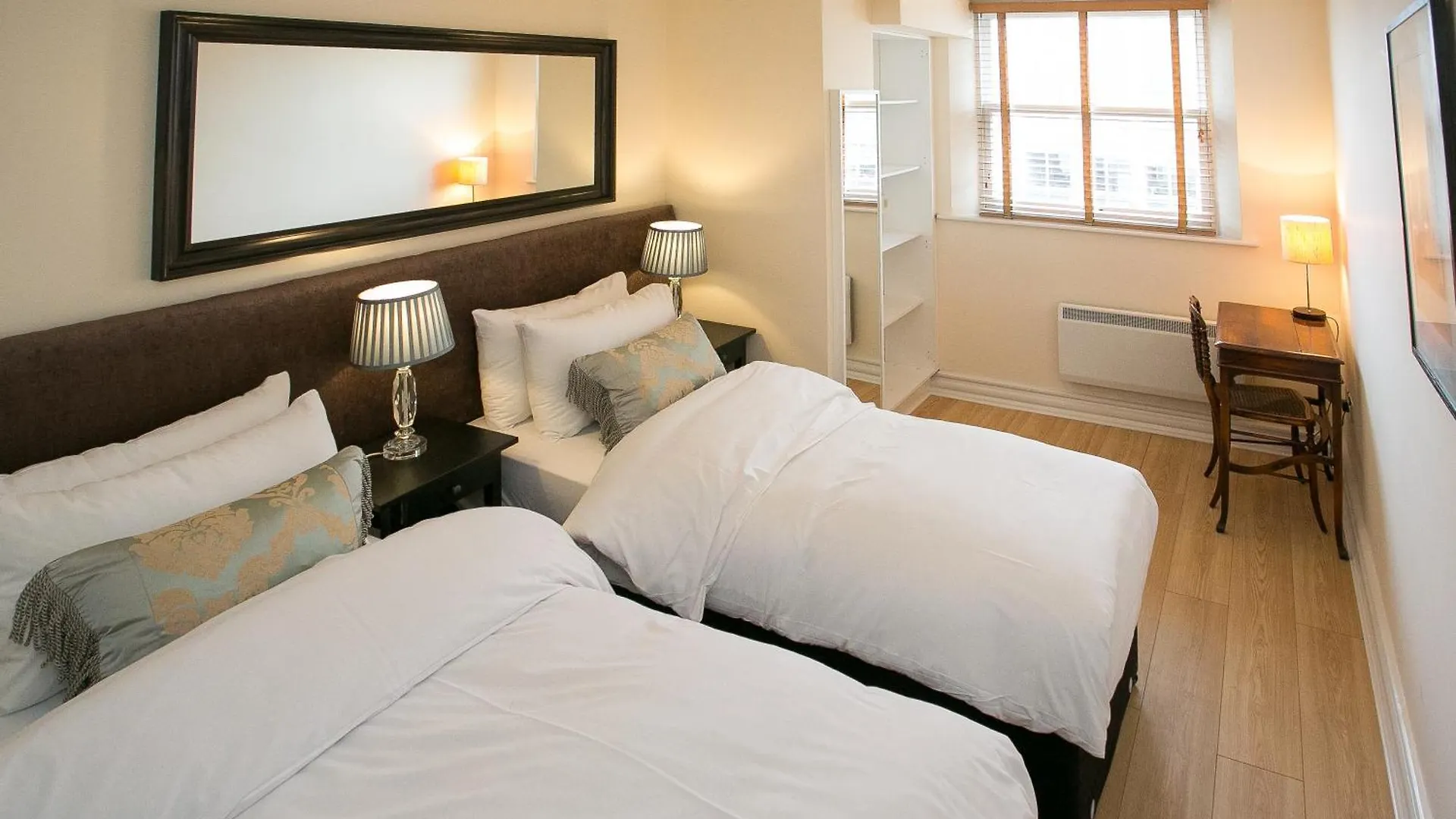 Parnell Boulevard Apartments Dublin 0*,